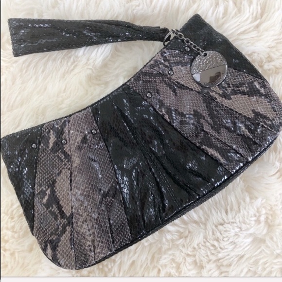 NINE WEST SNAKESKIN WRISTLET CLUTCH. - Picture 1 of 6